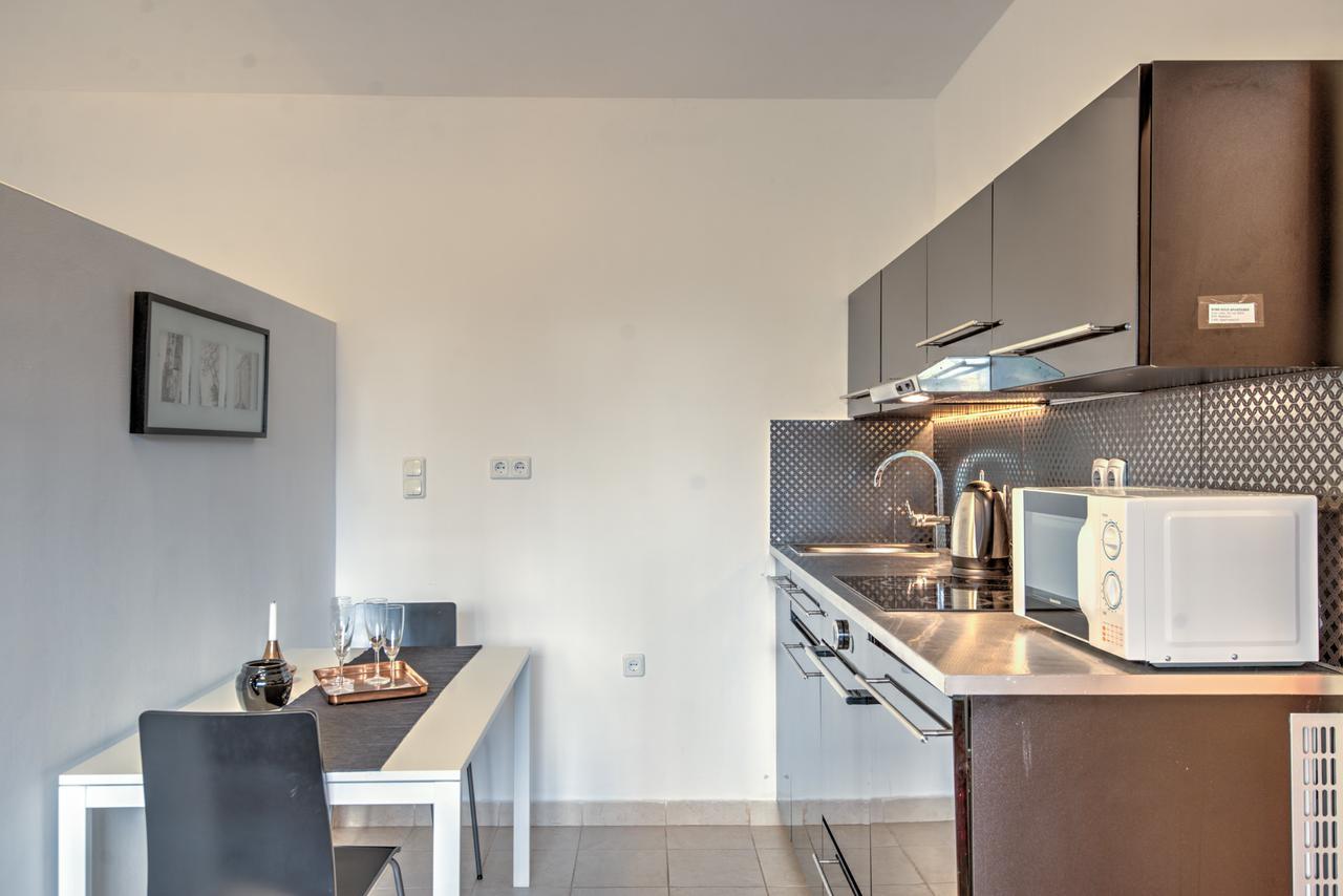 Downtown Rose Garden Apartments Whit Garage Opcional Budapeşte Dış mekan fotoğraf